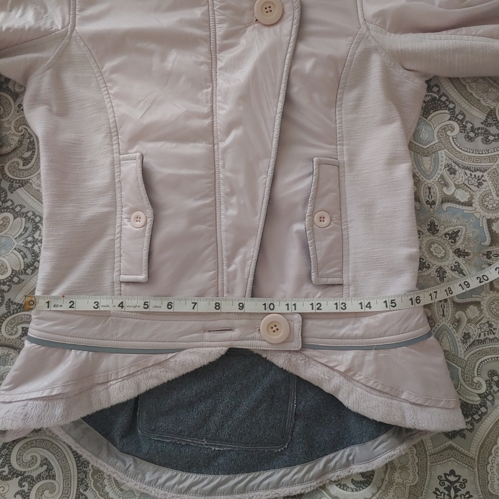 Lululemmon Pedal Power Blush Gray Fleece Jacket size 6. NWOT. - Picture 14 of 16